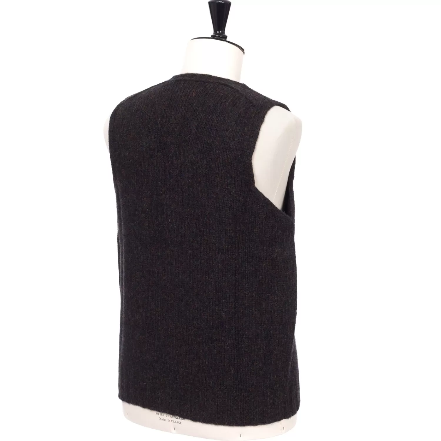 Strickwaren>Glenugie exklusiv xMJ: Weste "Sport Waistcoat" aus reiner Wolle - Circulate Knit Pure Soft Shetland