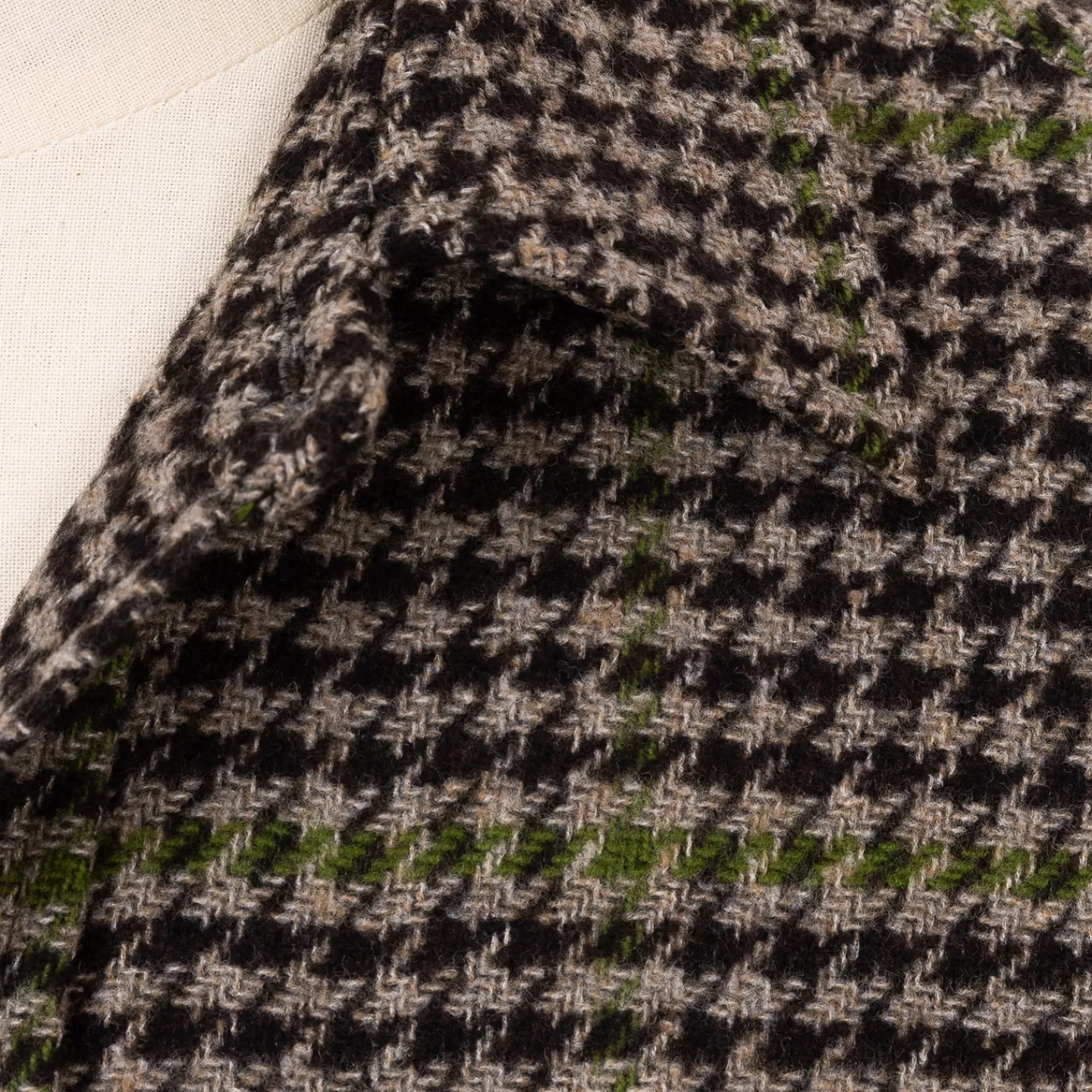 Teba + Shirt Jackets>De Petrillo Karierte Sportjacke "Shirt Pocket" aus einer Wollmischung von Ferla - Handarbeit