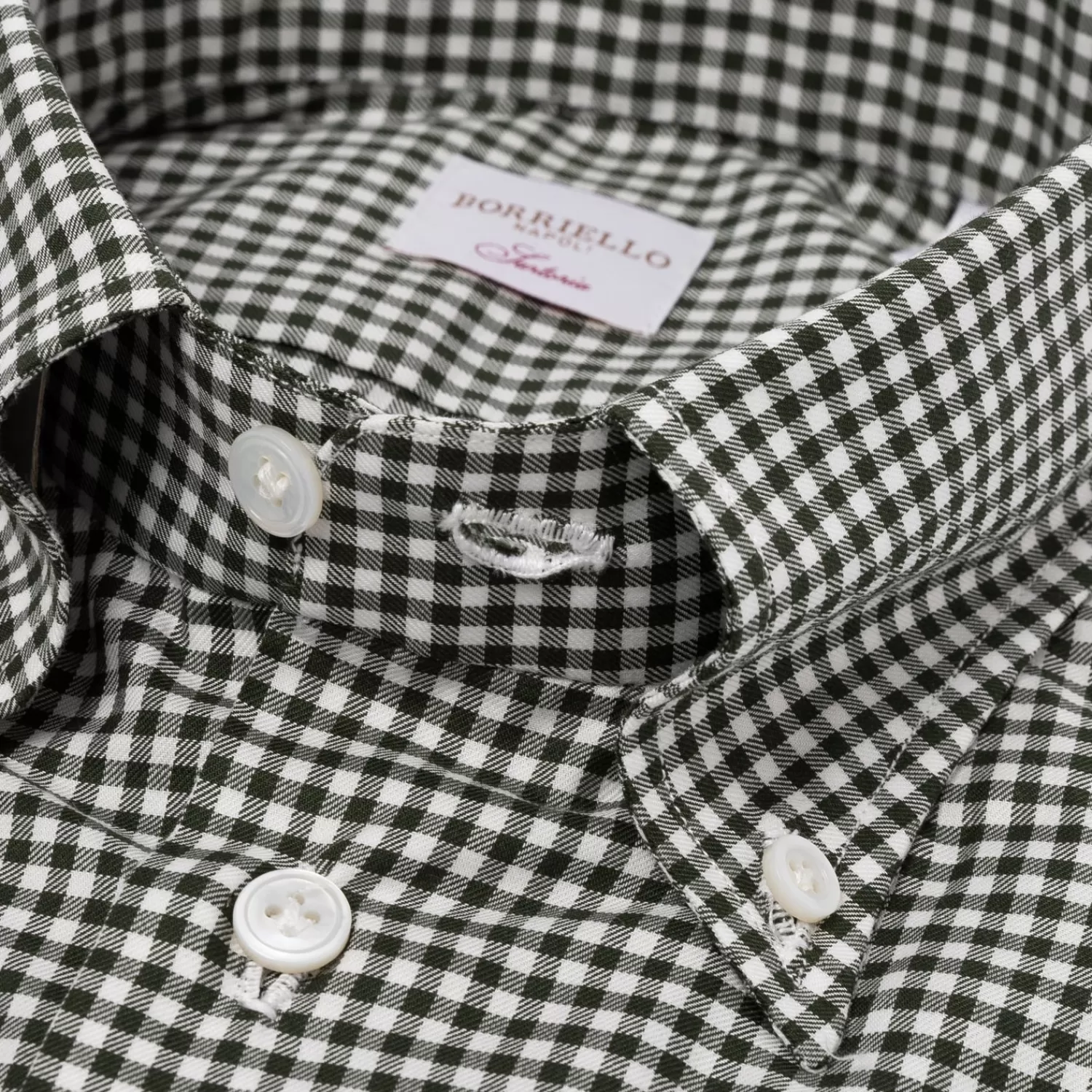 Hemden>Borriello Kariertes Hemd "Royal Twill" mit Button Down Kragen und Sportmanschette - Handarbeit