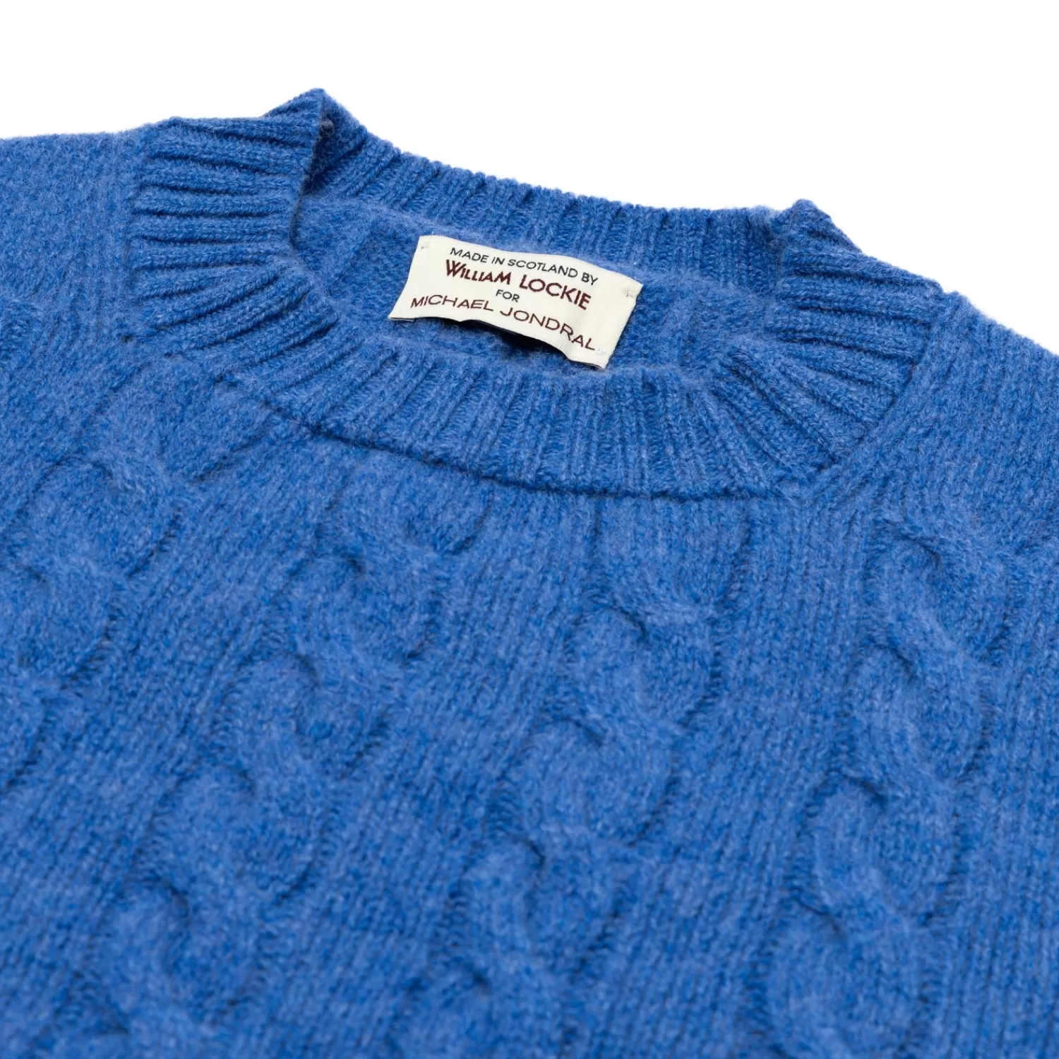 Strickwaren>William Lockie MJ Exklusiv: Pullover "Crew Cable-Rib" aus reiner Geelong Lambswool - 3 Ply Azurblau-River