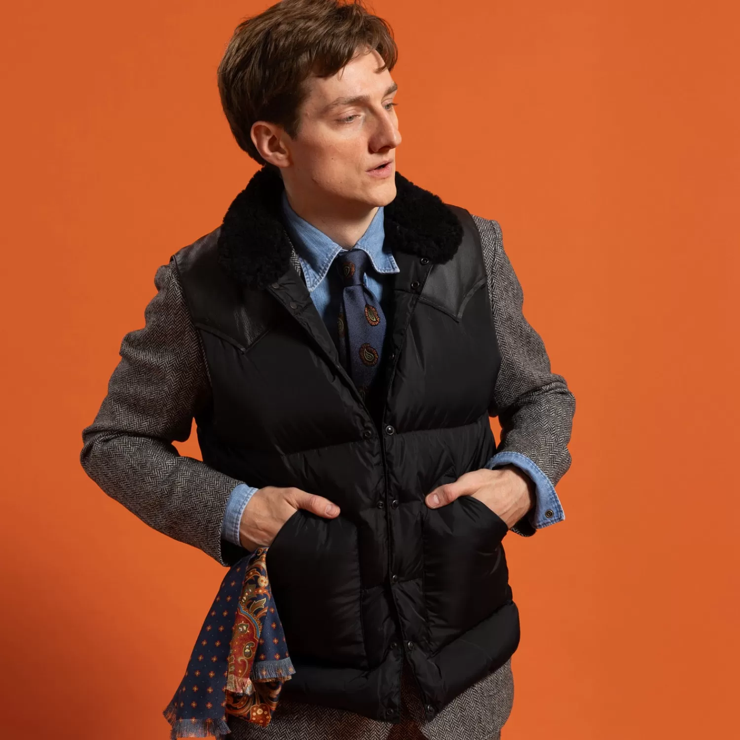 Ivy Men's | The Best From Japan>Rocky Mountain Featherbed x MJ: Daunenweste "Christy Vest" mit Lammfellkragen Schwarz-Black