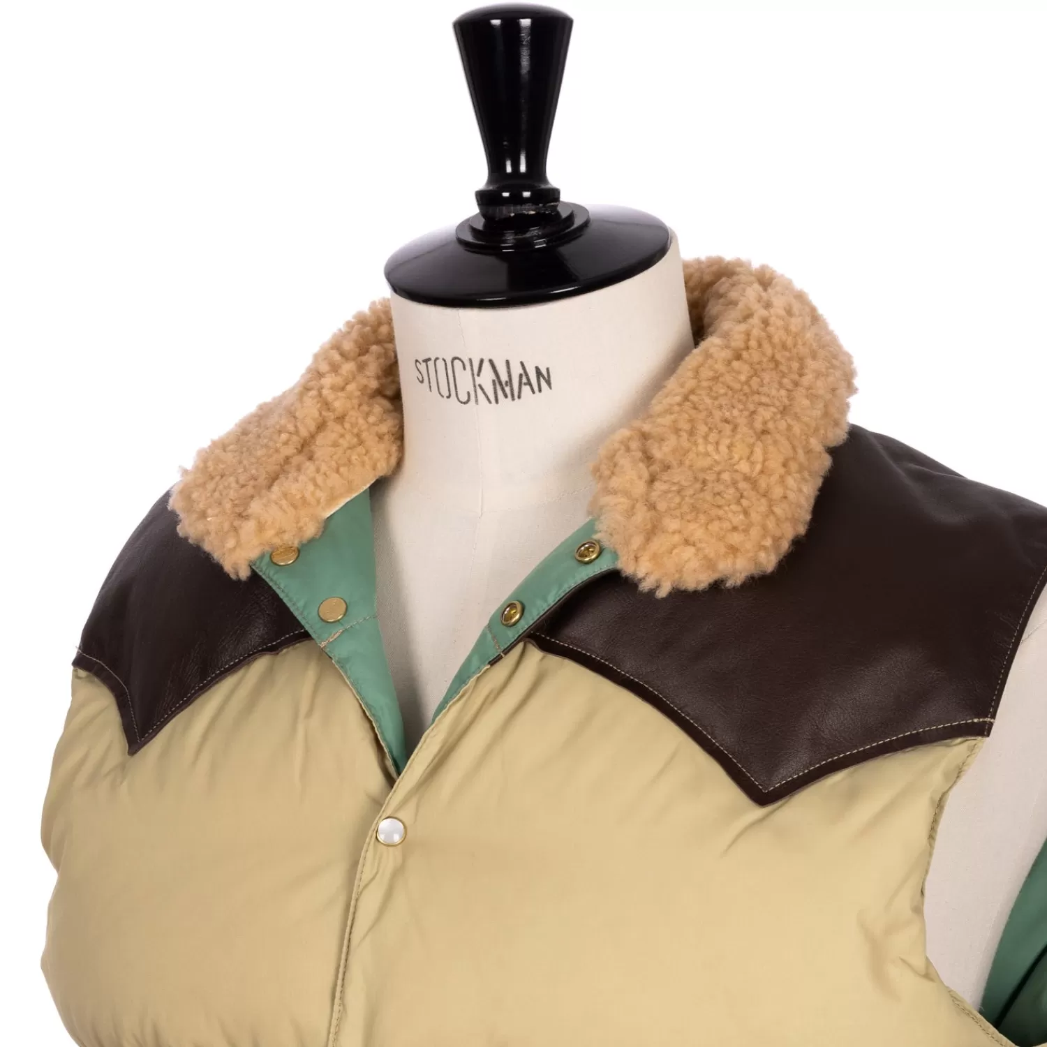 The Best From Japan | Westen>Rocky Mountain Featherbed x MJ: Daunenweste "Christy Vest" mit Lammfellkragen Sand-Tan